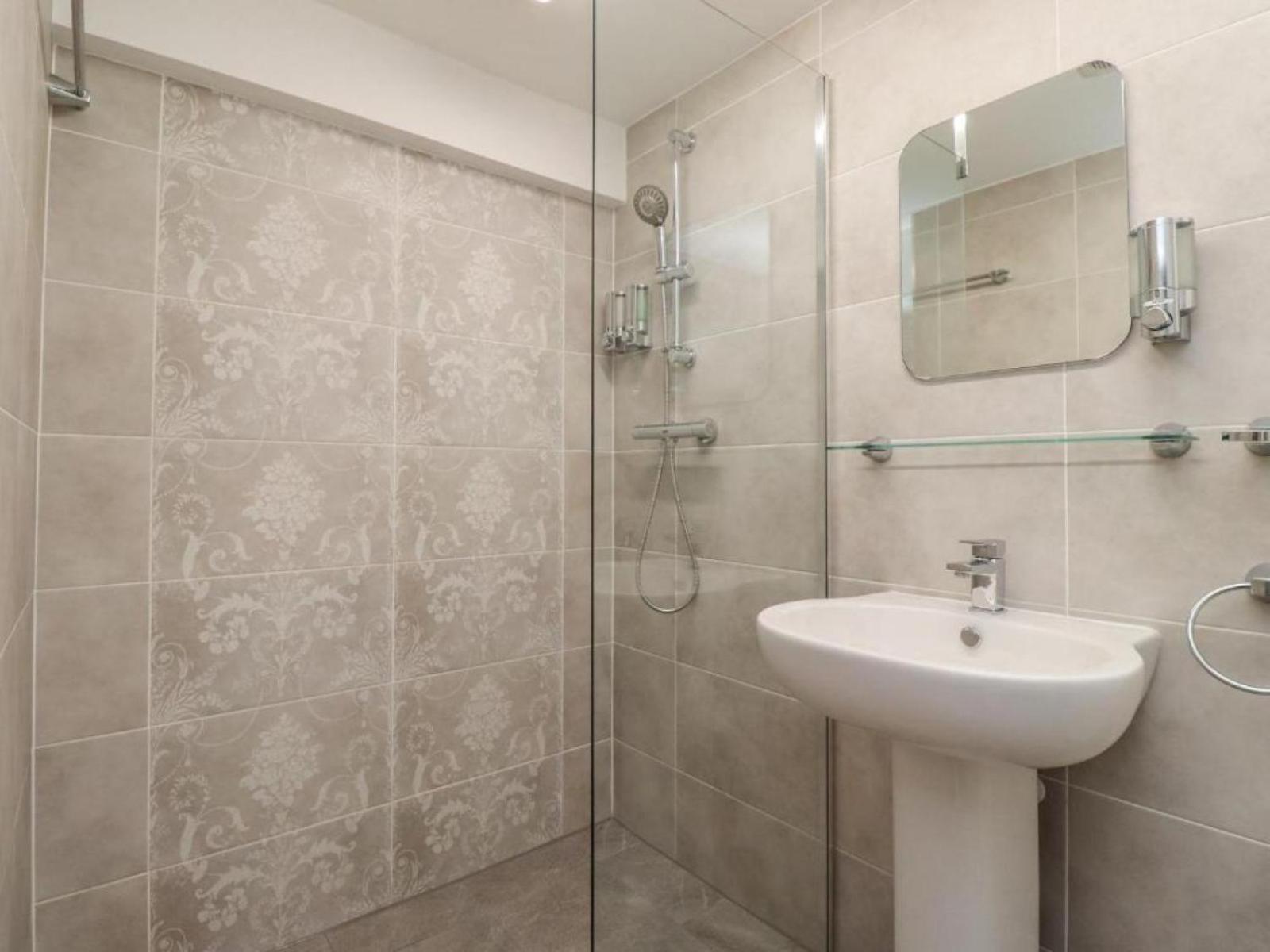 Wark  Apartments At The Black מראה חיצוני תמונה