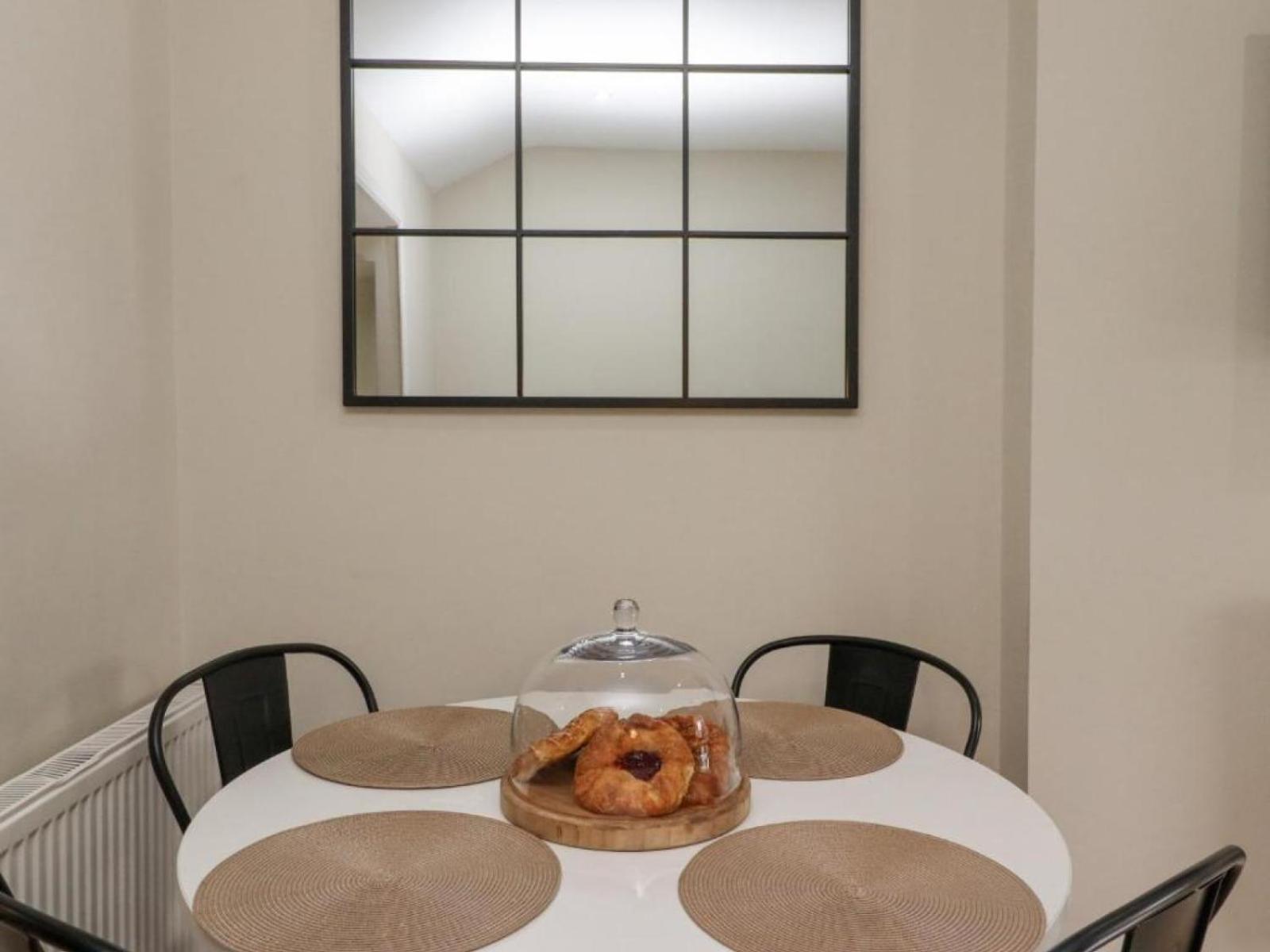 Wark  Apartments At The Black מראה חיצוני תמונה